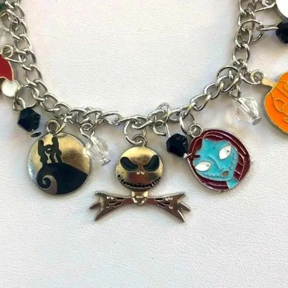 The Nightmare Before Christmas Themed Charm Bracelet NWT - Picture 6 of 7